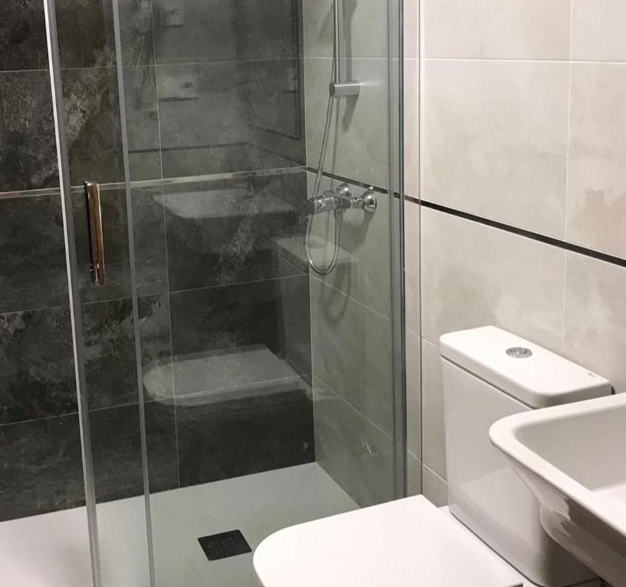 Hotel Baltico 2 Estrellas Luarca Dış mekan fotoğraf